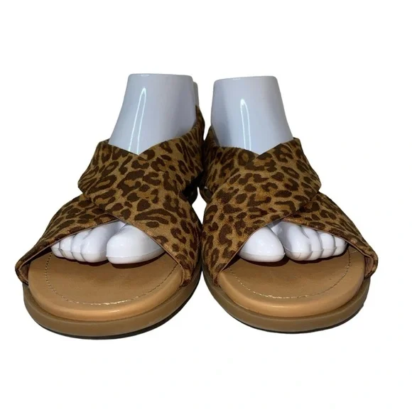 AEROSOLES Leopard Print Sandals - Picture 3 of 10